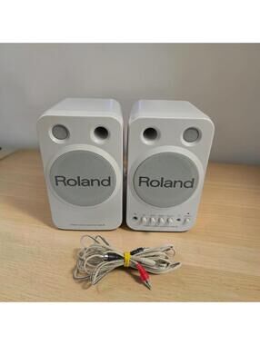 Roland MA-8 Stereo Micro Monitor Speakers – Tested and fully functional